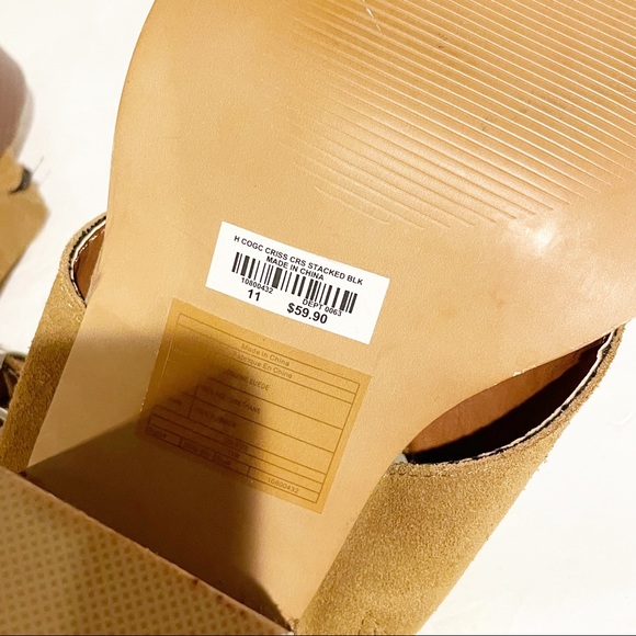 Torrid Tan Suede Criss Cross Strappy Open Toe Block Heel Size 11 New - Picture 6 of 7